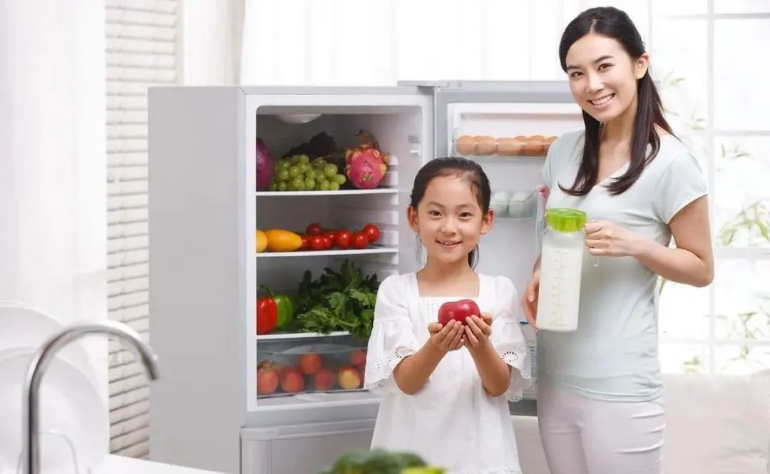 冰箱有异味用什么小妙招,冰箱有异味只需一招解决