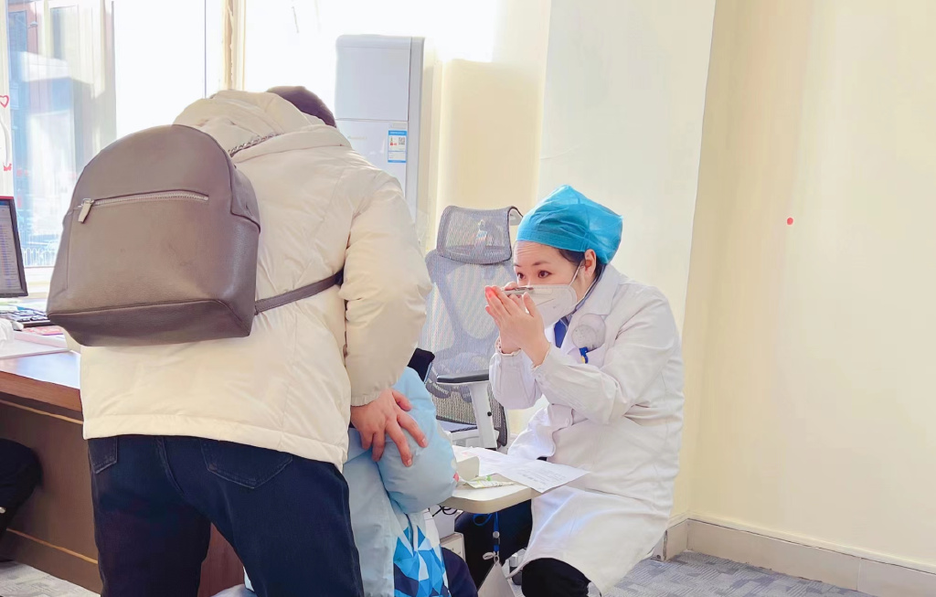 儿童验光是300度配多少度眼镜,儿童验光100度要配眼镜吗