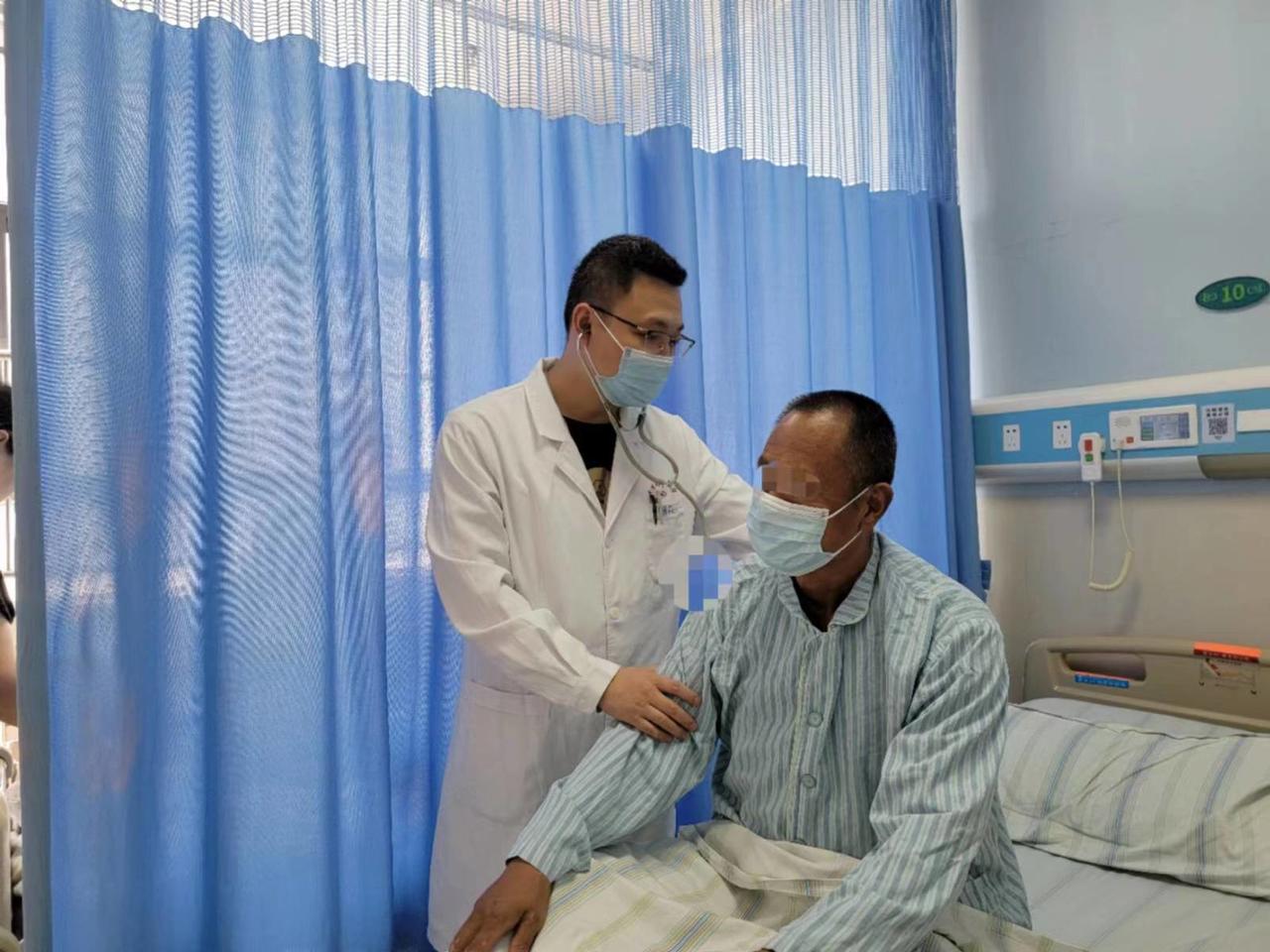 男子五脏六腑反着长医生“反向”手术成功切除肿瘤