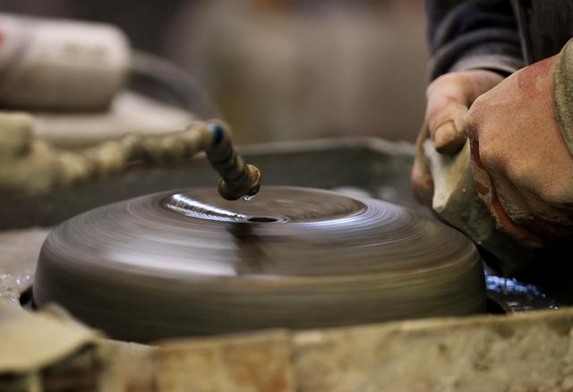 中国冬奥会冰壶多少钱,冬奥会冰壶现在值多少钱