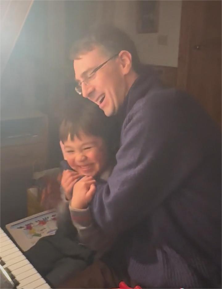 海南嫁英国生二女一男,海南妹嫁给英国剑桥高材生