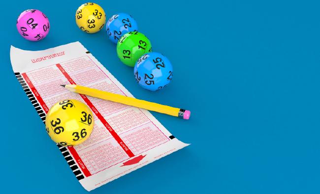 老太守号30年中8亿巨奖,夫妇买1组号3年命中35亿巨奖