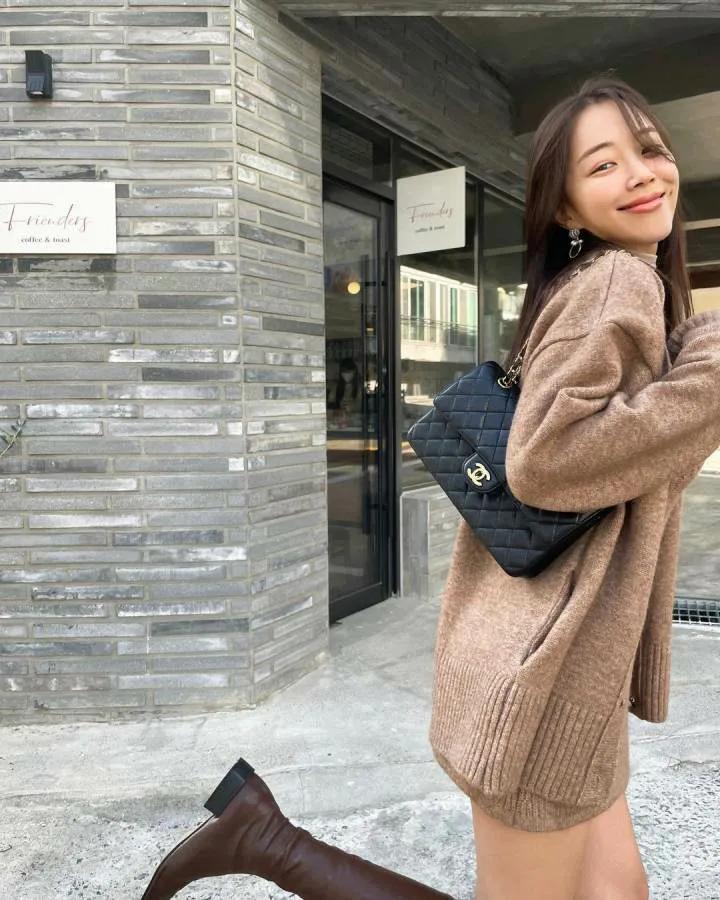 蝴蝶结裙子美女,蝴蝶结美女