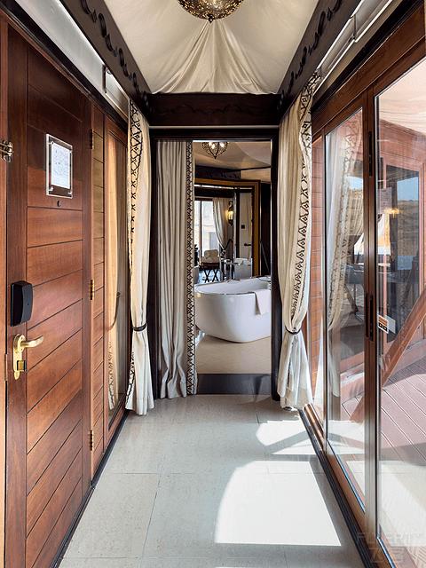 哈伊马角利兹卡尔顿,哈伊马角沙漠丽思卡尔顿酒店