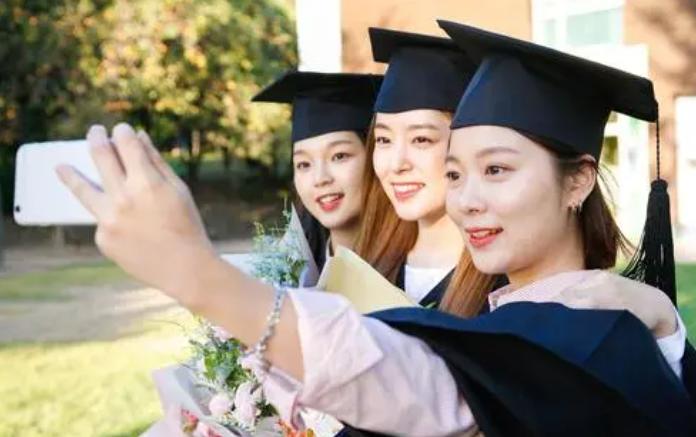 毕业后才知道，“学硕”和“专硕”的差距明显，不只在含金量