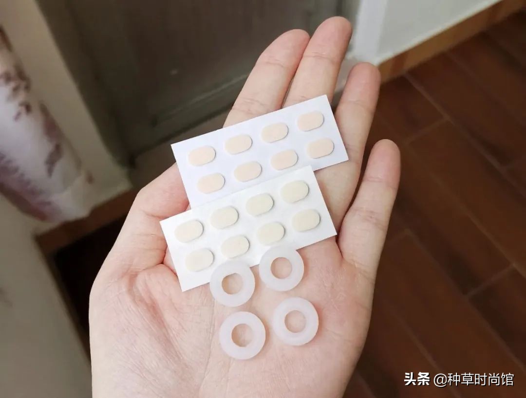 女孩问戴眼镜和不戴眼镜有啥区别,戴眼镜和不戴眼镜女生对比图