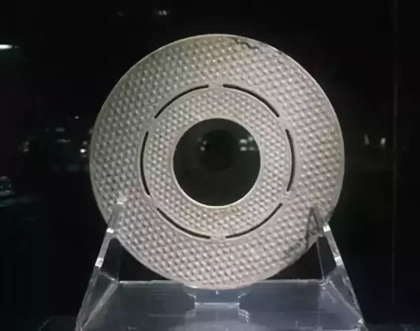 浅谈——鉴别古玉沁色