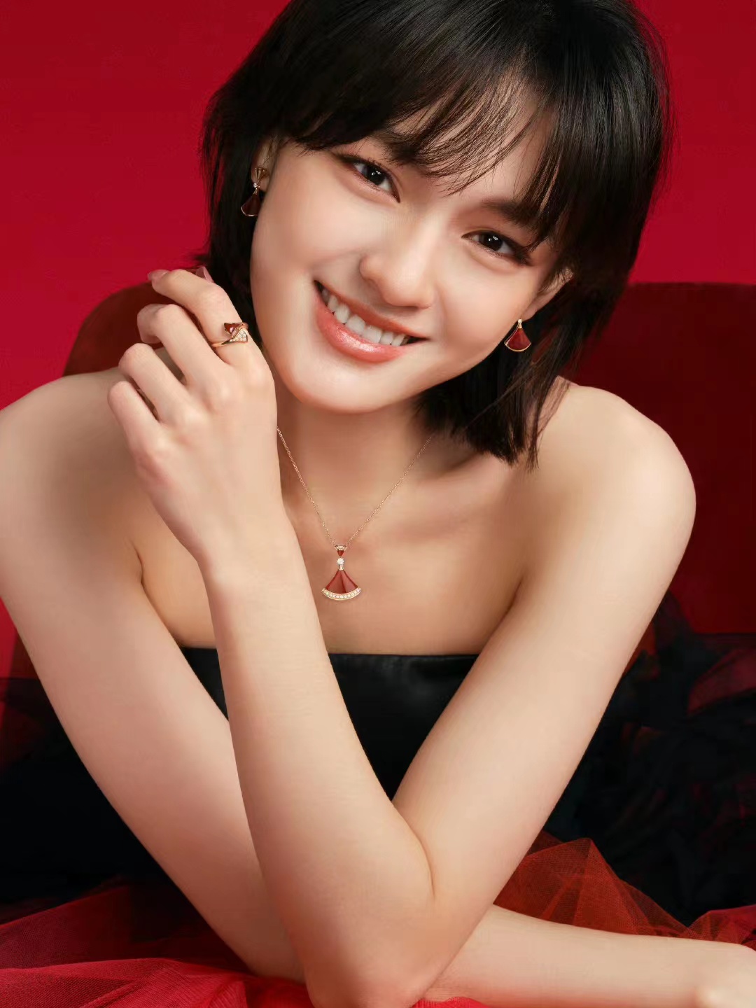 周大福计划再开5000家店,为什么珠宝店看着没什么客流,也没倒闭