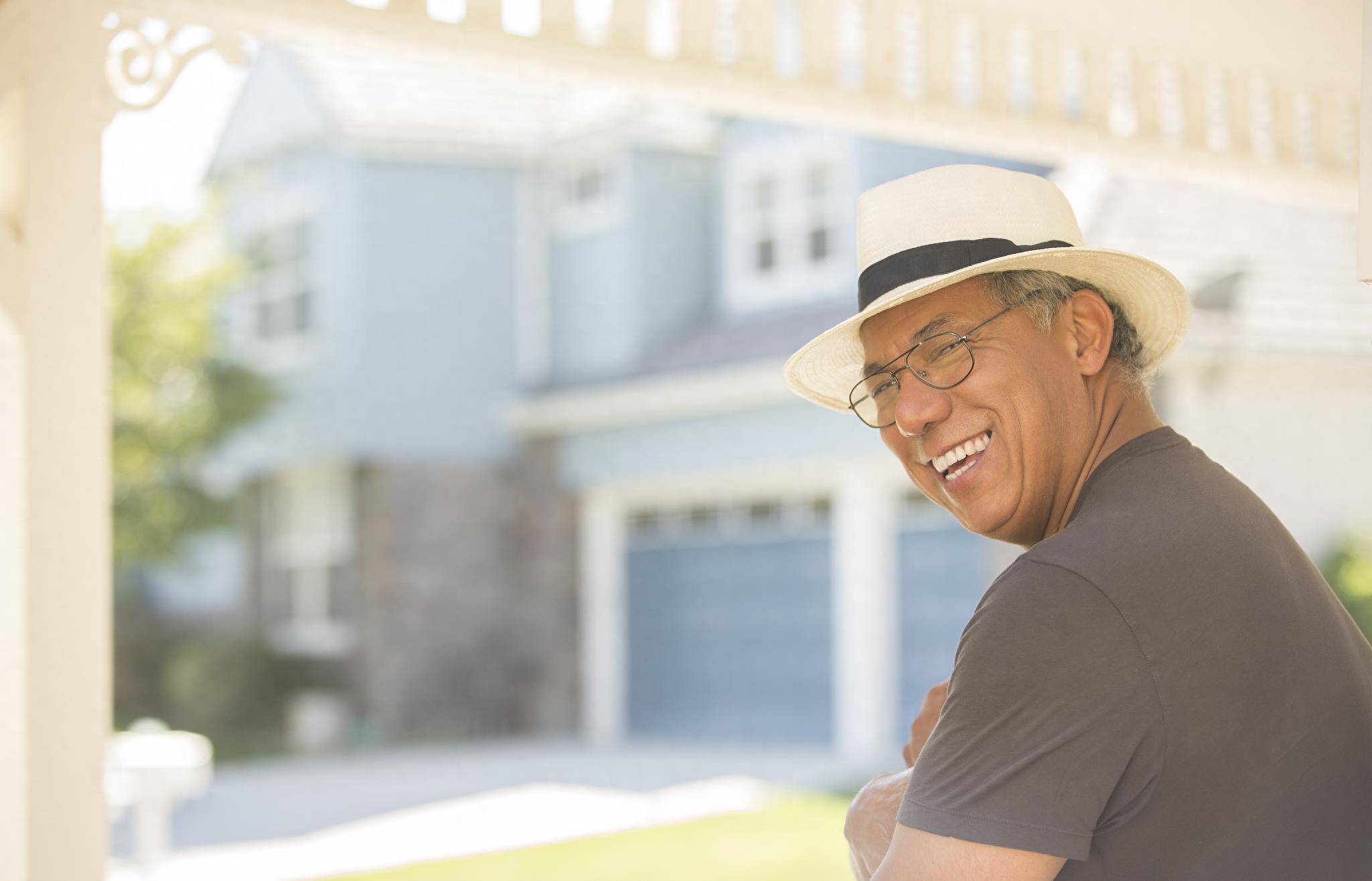 家庭和谐大盘点:妻子完美解决公公需求,丈夫大喜过望!