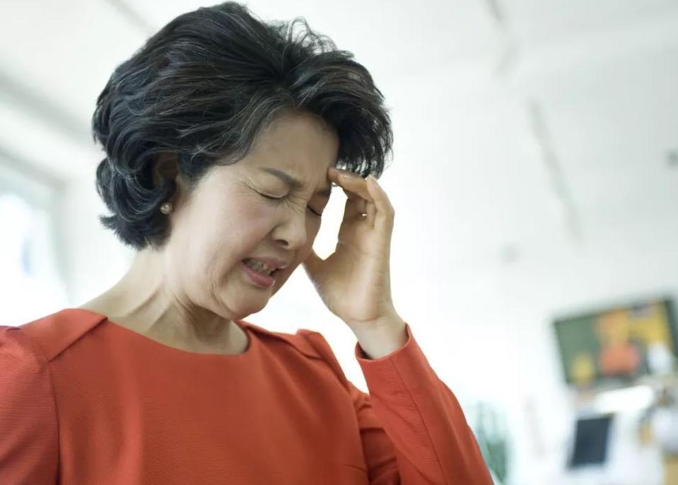 围绝经期综合征中医辨证心肾不交,绝经期肾阴阳两虚中医辨证