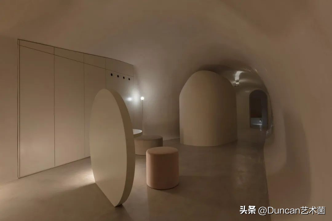 希腊KapsimalisArchitects①打造蓝白极简主义的童话世界！