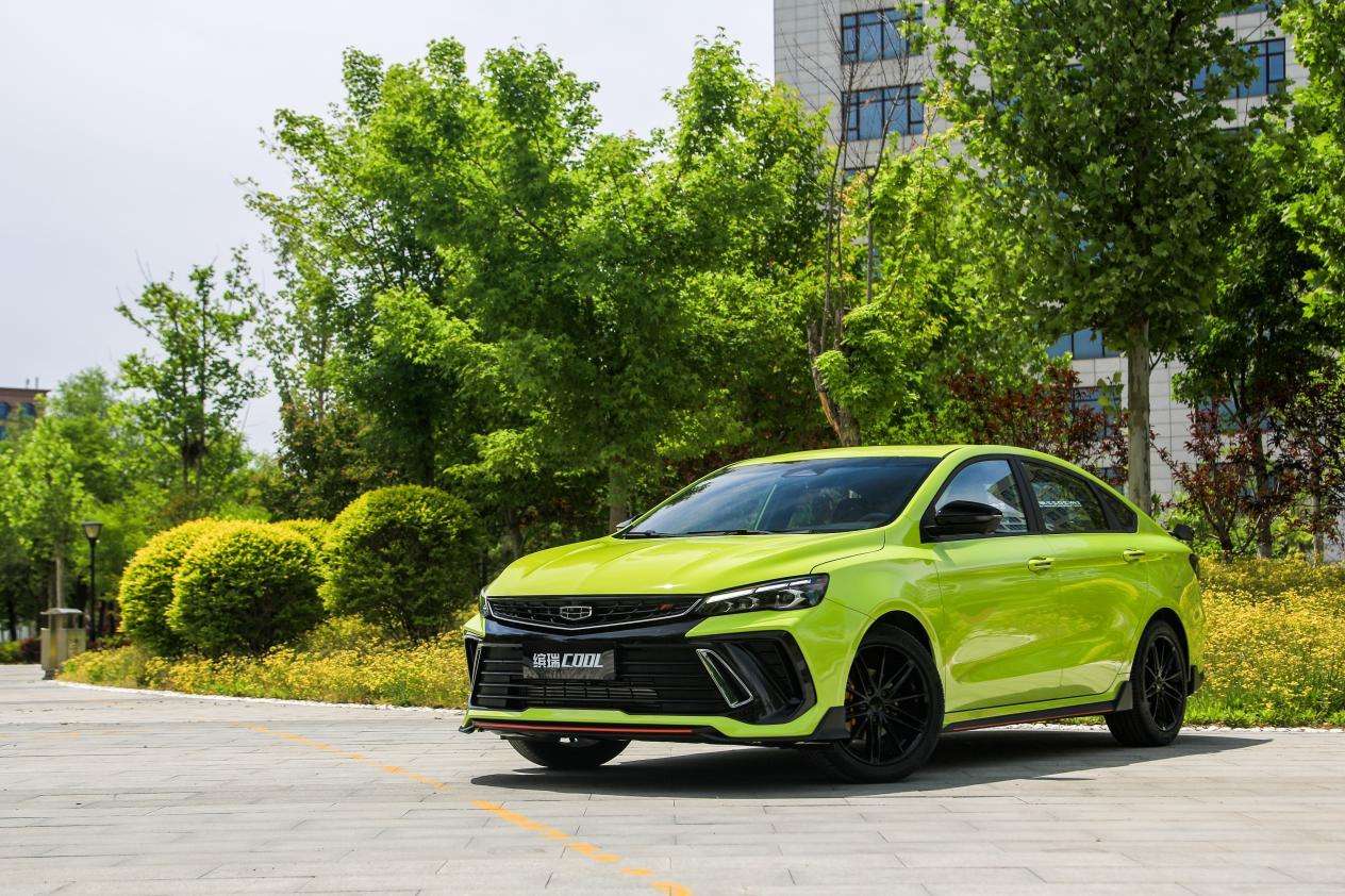 2020年轩逸卡罗拉,2022年卡罗拉轩逸哪个值得买