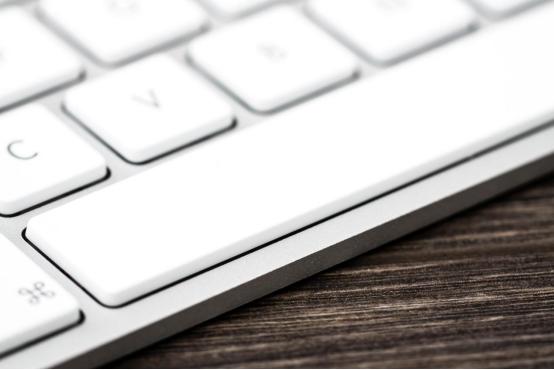 用电脑时间久了,电脑用了几分钟鼠标键盘就失灵