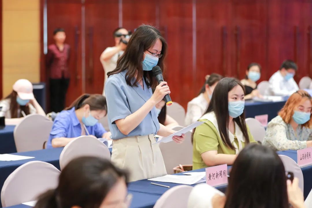 如何减轻村级组织负担过重问题,自治区减轻村级组织负担工作方案