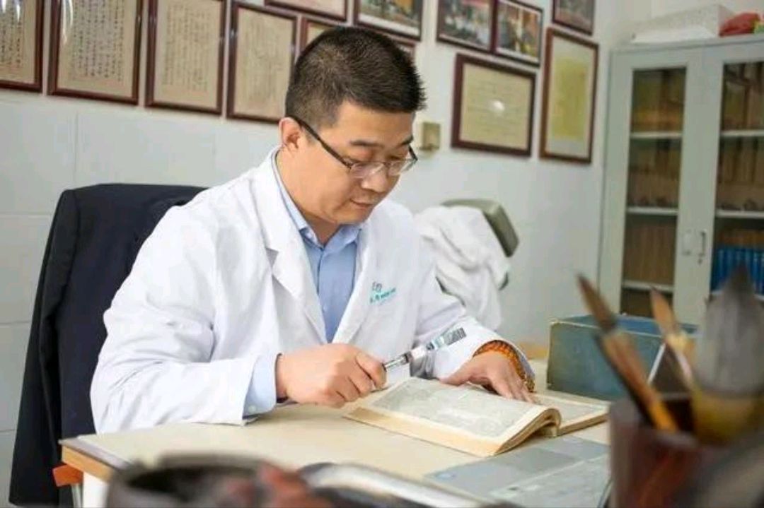 当代华佗救治数百癌症患者,治直肠癌症最出名老中医