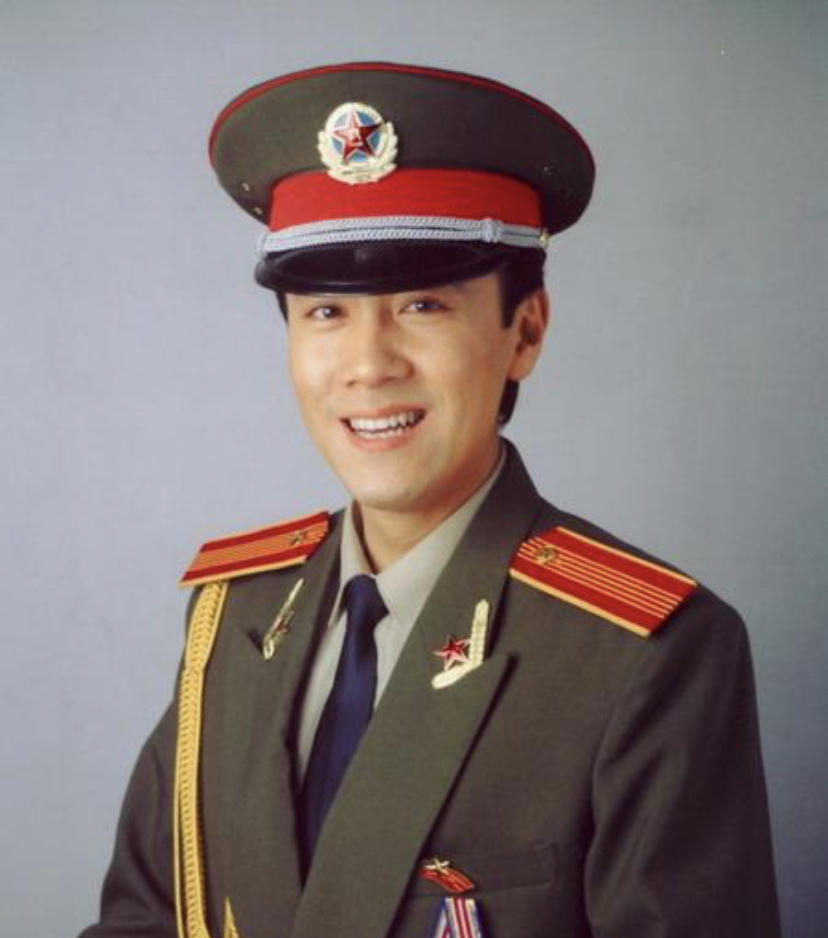 不婚、接廉价商演、走穴…一首歌唱一辈子的老牌歌星，现状各不同