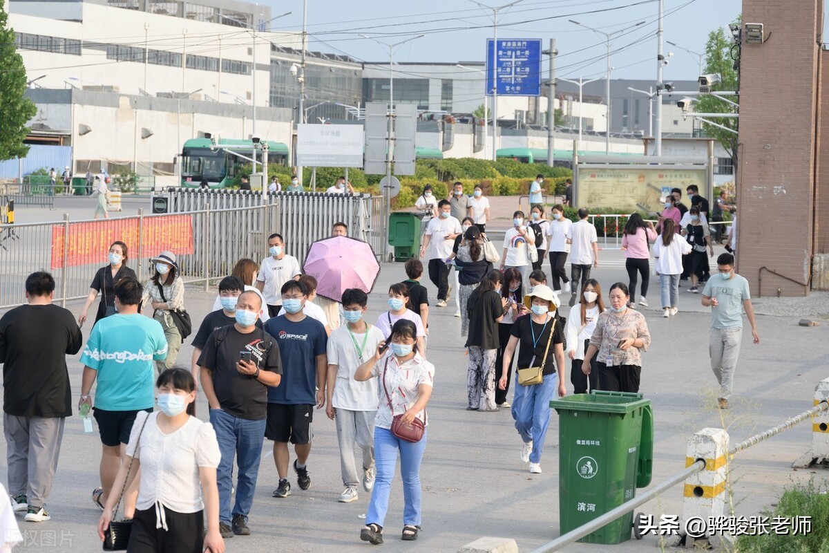 郑州富士康本科学历怎么进,郑州富士康有没有学历补贴