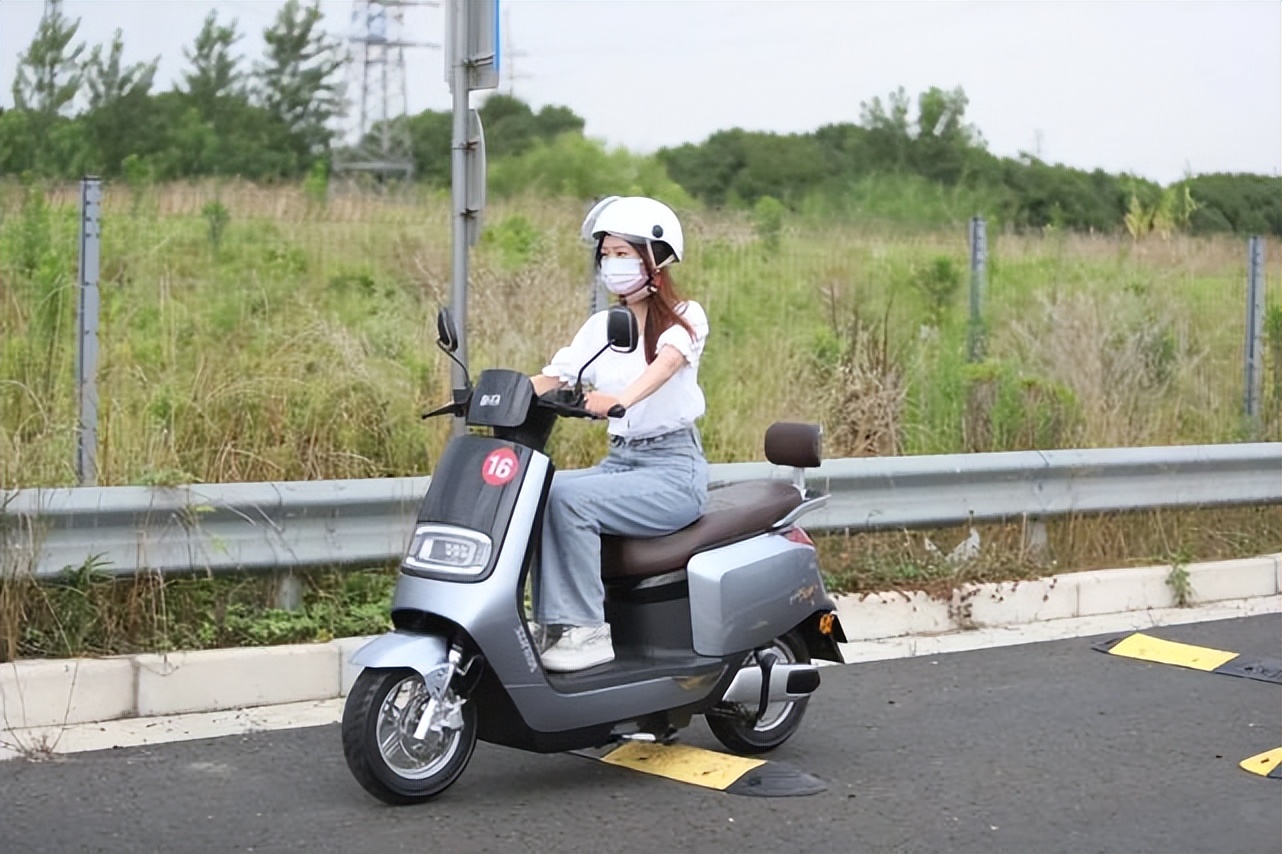 升级、突破、重返第一!新日汽车级品质,决胜旺季市场