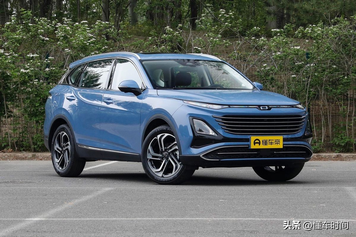 能够让你随心选装的一汽奔腾t90,奔腾t90豪华与性能的完美结合