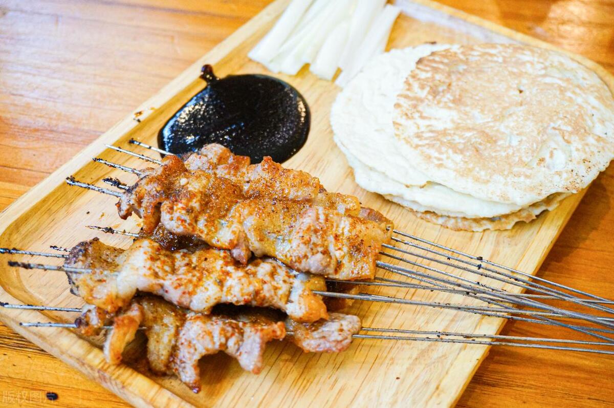 淄博烧烤店铺大量转让最新信息,媒体谈大量淄博烧烤店铺转让