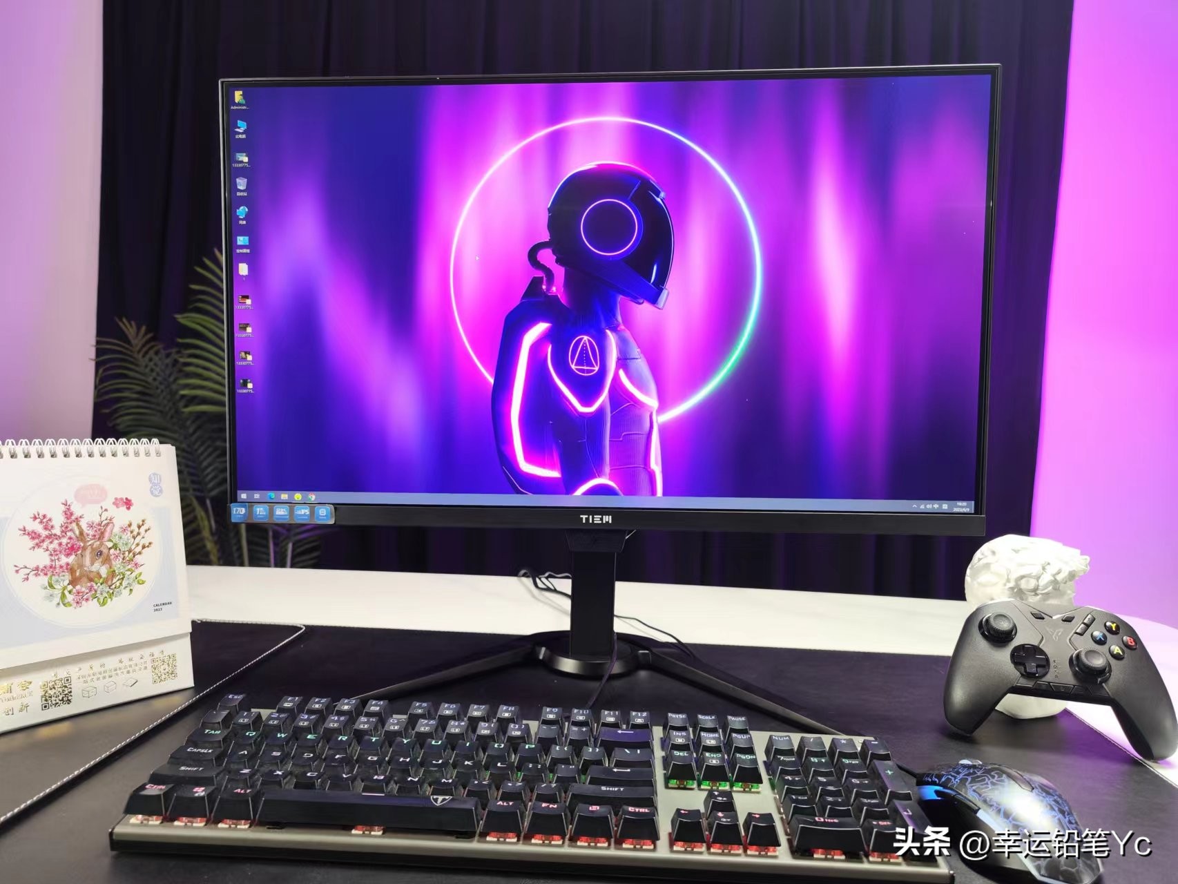 笔记本外带显示器用设置吗,笔记本外接显示器好还是内置好