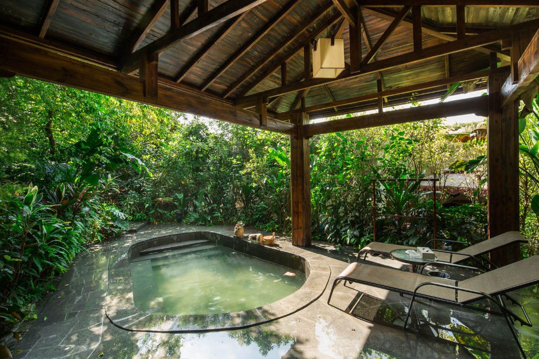 广东最值得推荐的温泉度假村,广东第一峰温泉是真温泉