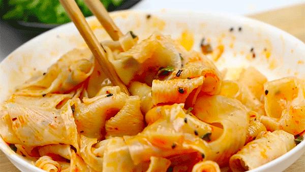 这3种方便面筋道爽滑太好吃了,方便面哪一种比较好吃一点