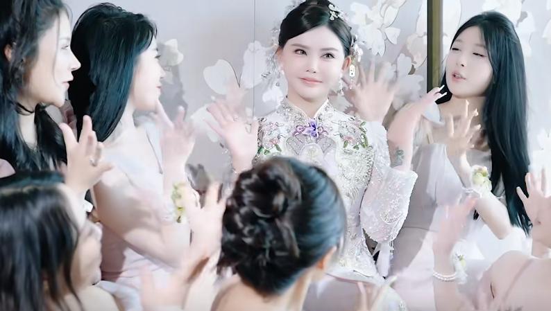 韩安冉4婚：老公亲脚做仰卧起坐，下跪岳母太积极，殷世航递婚戒