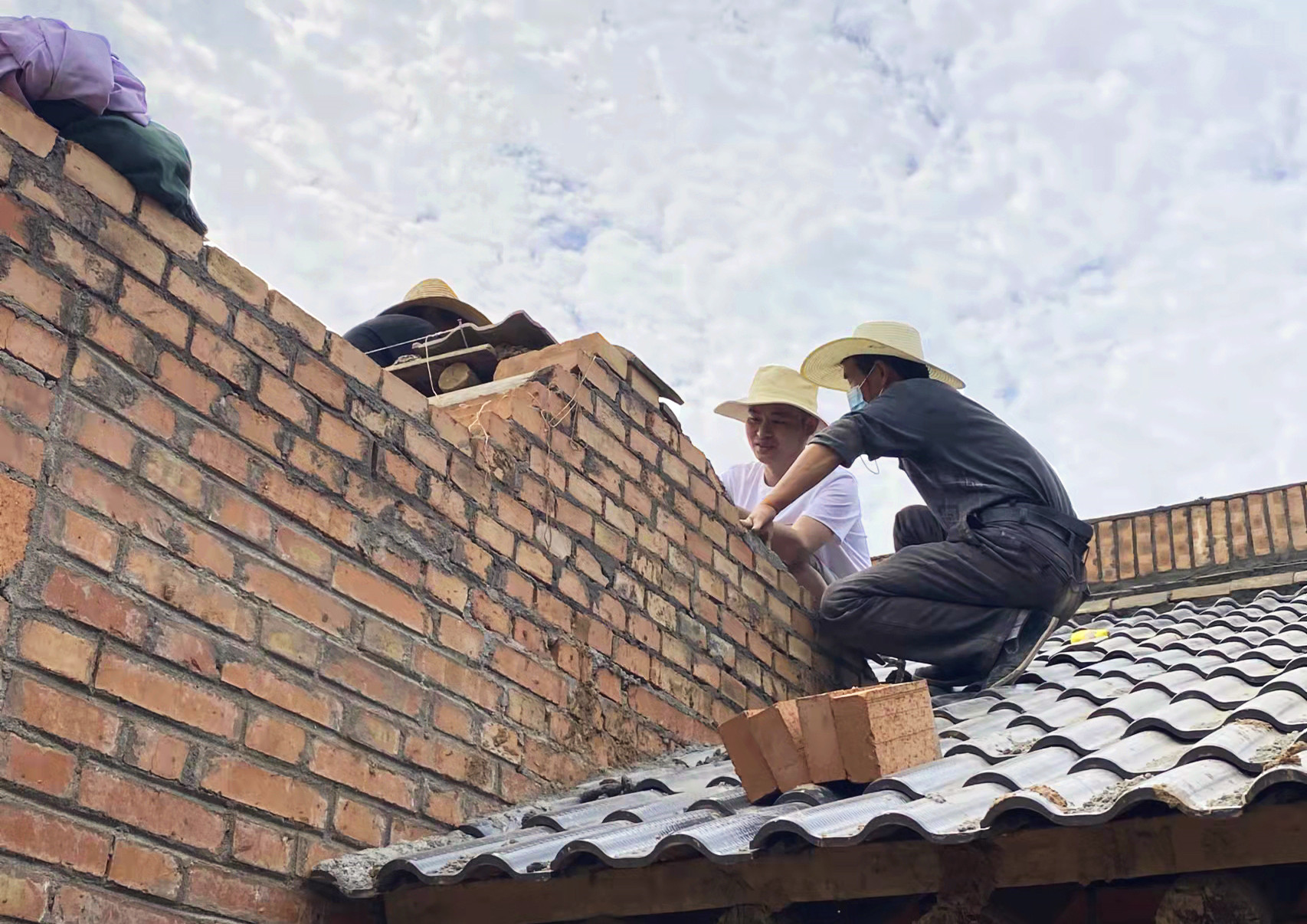 陕西一高校老师,西安一高校老师带学生创业