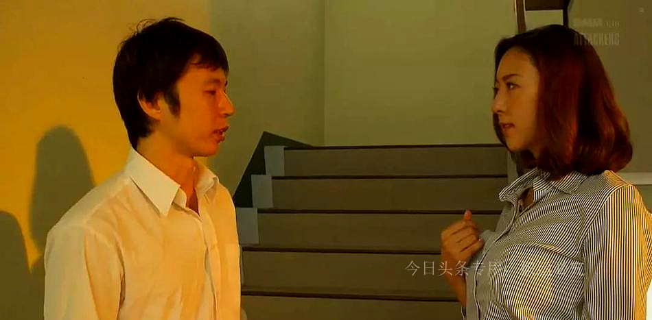 回顾：女老师和多名家长发生关系，丈夫家长会*放播**录像酿成悲剧！