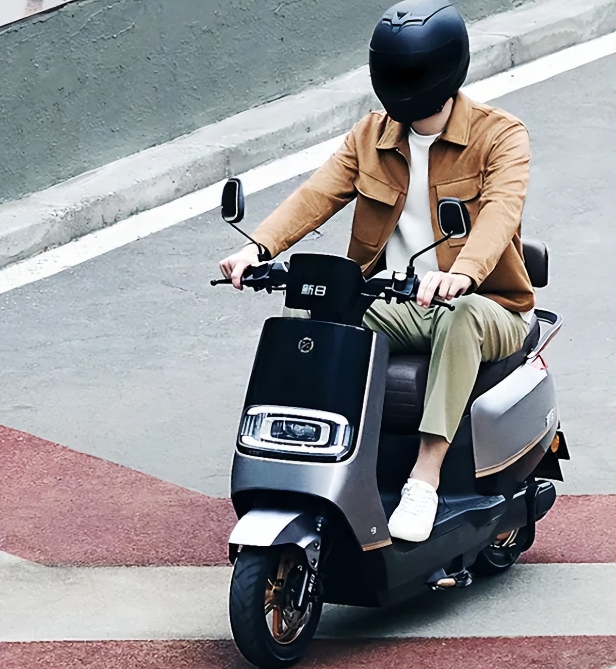 台铃爱玛小刀电动车对比,小刀爱玛新日台铃哪个跑得最快