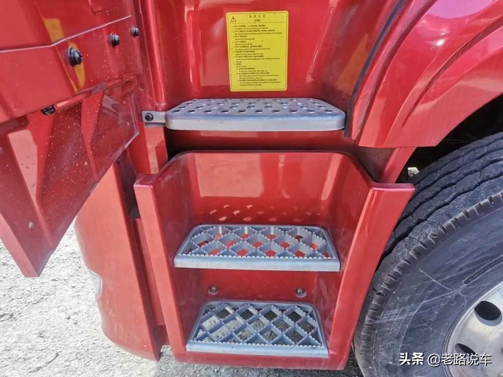 悍vh460国六牵引车空滤什么型号,悍vh460和悍v400车型一样吗