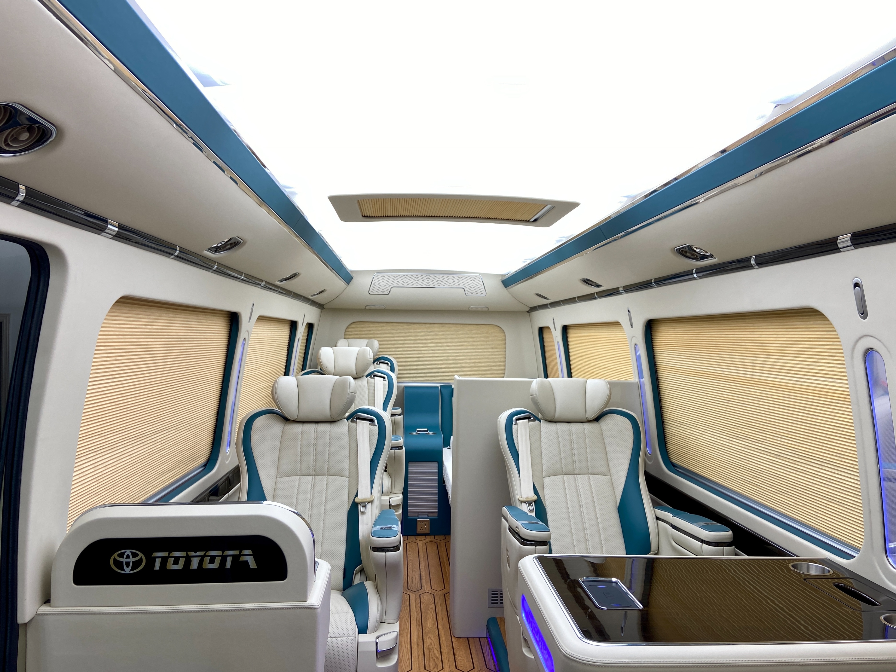 丰田考斯特专卖店,丰田考斯特工厂店