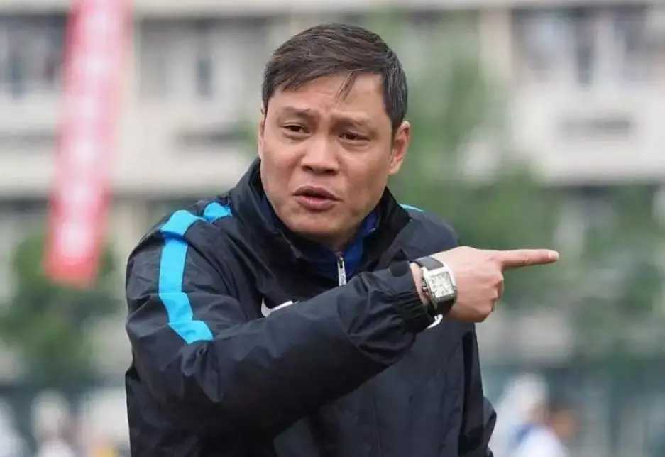 村超比赛停了吗,球迷对村超的看法