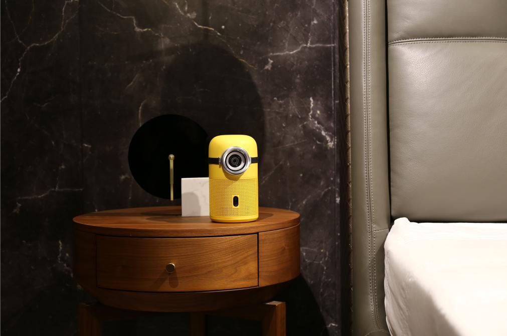 坚果投影仪投屏卡顿怎么处理,投影仪投放卡顿是怎么回事