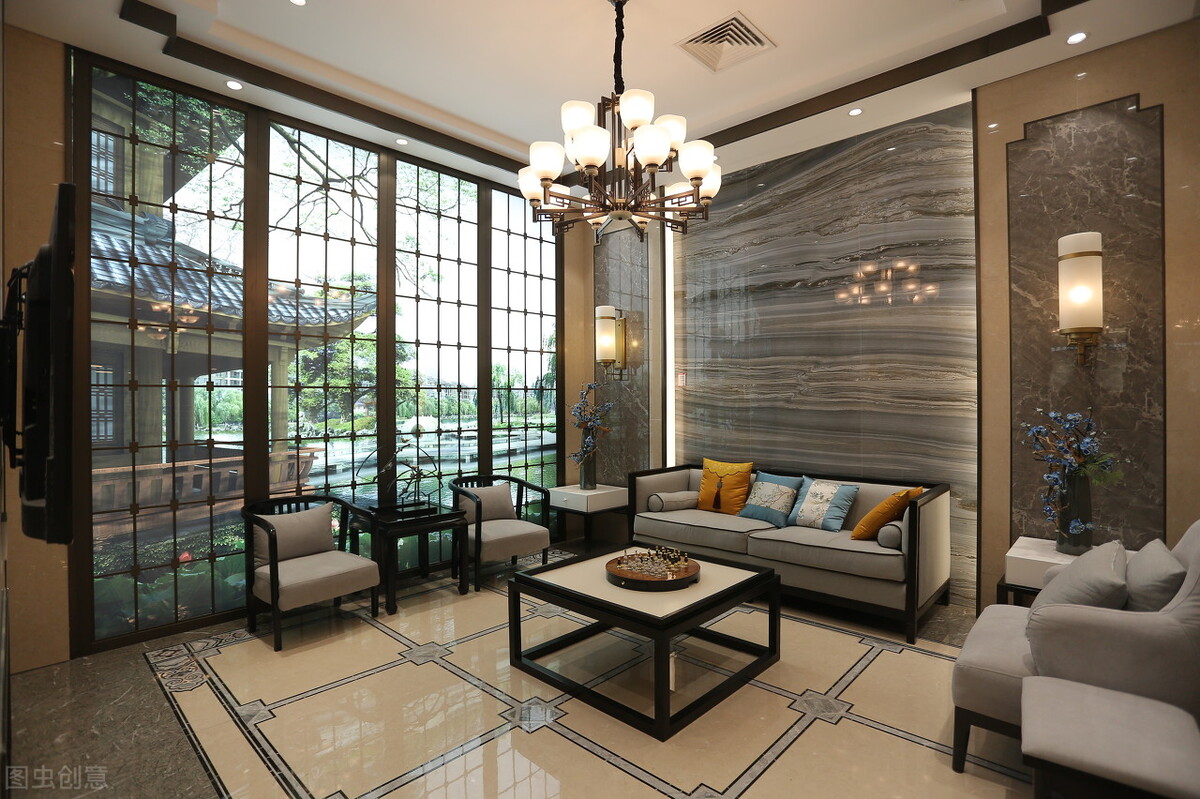 5万穷装攻略成都,5万穷装112平黑白极简