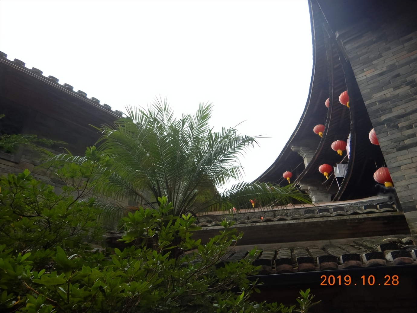 走进世界文化遗产之一福建永定客家土楼