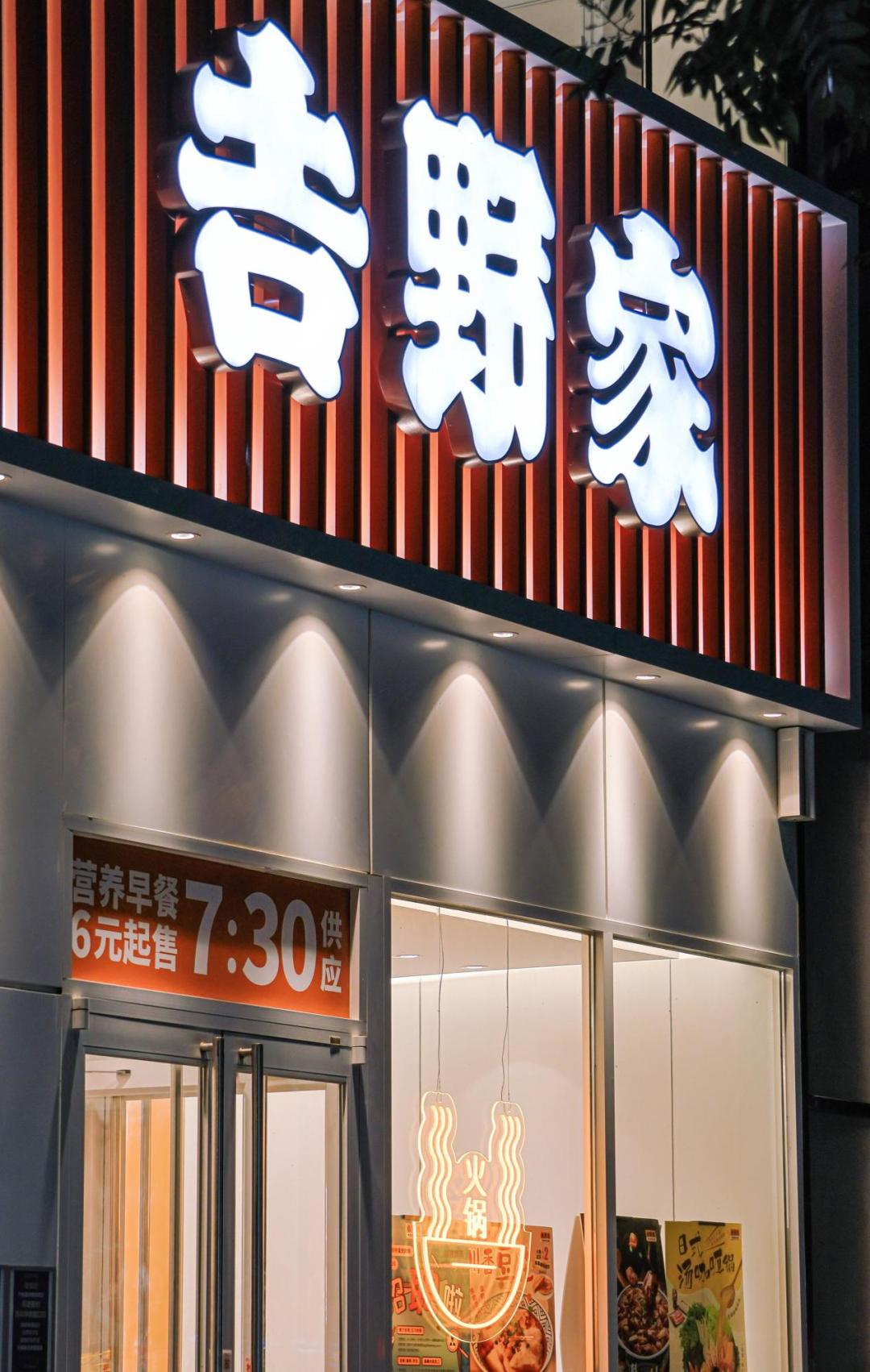 佳能eosr7有哪些镜头,佳能发布eosr7微单什么卡口