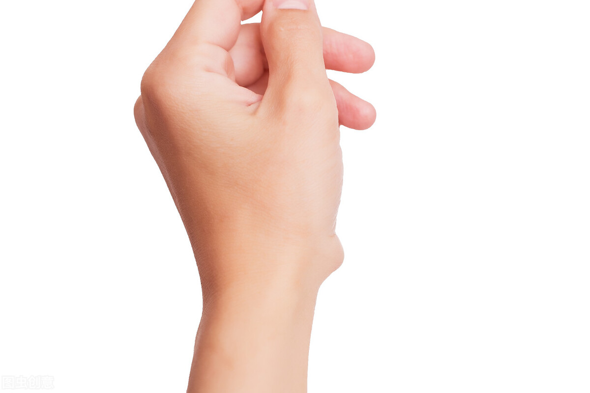 皮肤上凸起的“包”,不痛不痒是囊肿、结节?可能是这8种情况