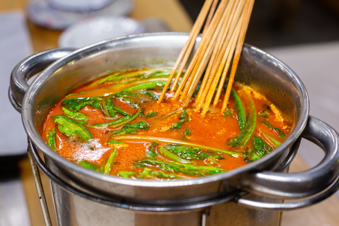 吃烧烤不能没有砂锅豆腐,正宗淄博小炉烧烤