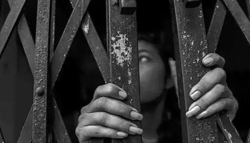 人口*市黑**有多可怕？当奴工、做*奴性**、割器官，数千万人沦为奴隶