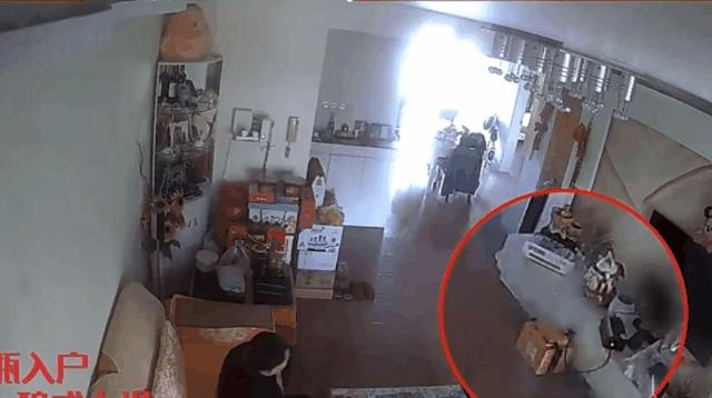 怎样避免电动车锂电池充电起火,电动车私自拉线充电起火怎么处理