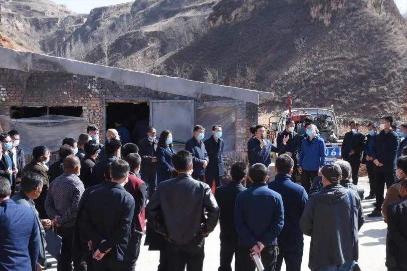 河南白头村真实历史,河南村庄离奇出现白胡子老汉