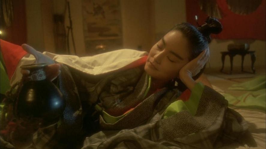 长津湖之水门桥被美军飞机扫射,徐克拍长津湖水门桥