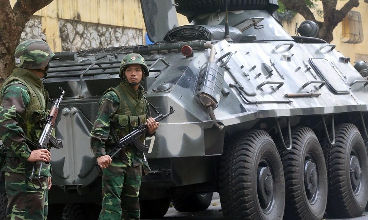 美国核动力航母访问越南视频,美航母访问越南时间