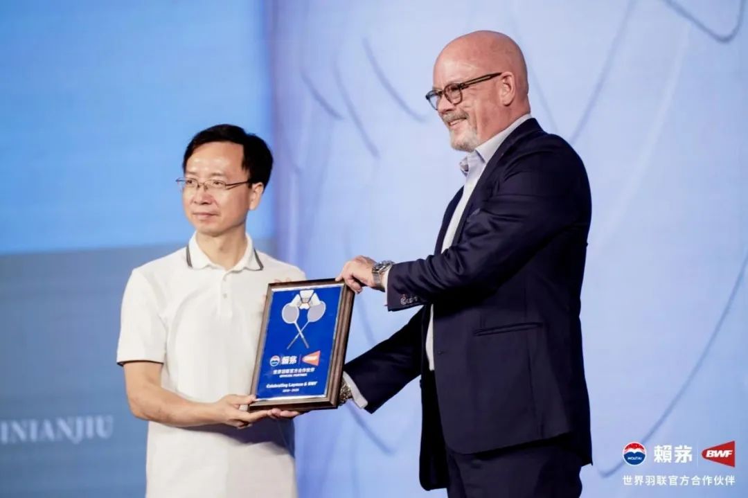 阿迪达斯确认明年发布椰子,阿迪达斯世界杯新球鞋