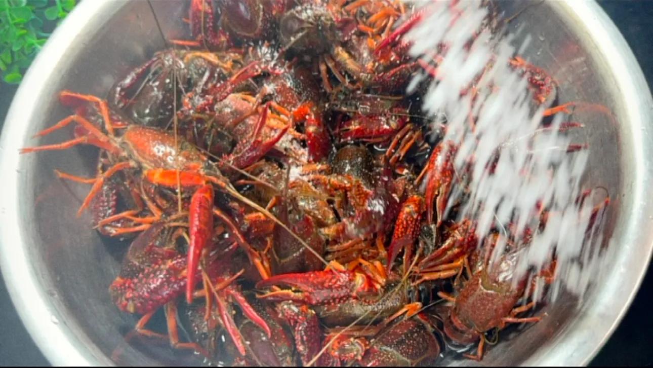 怎么做小龙虾比较入味好吃,怎么做小龙虾既入味又弹