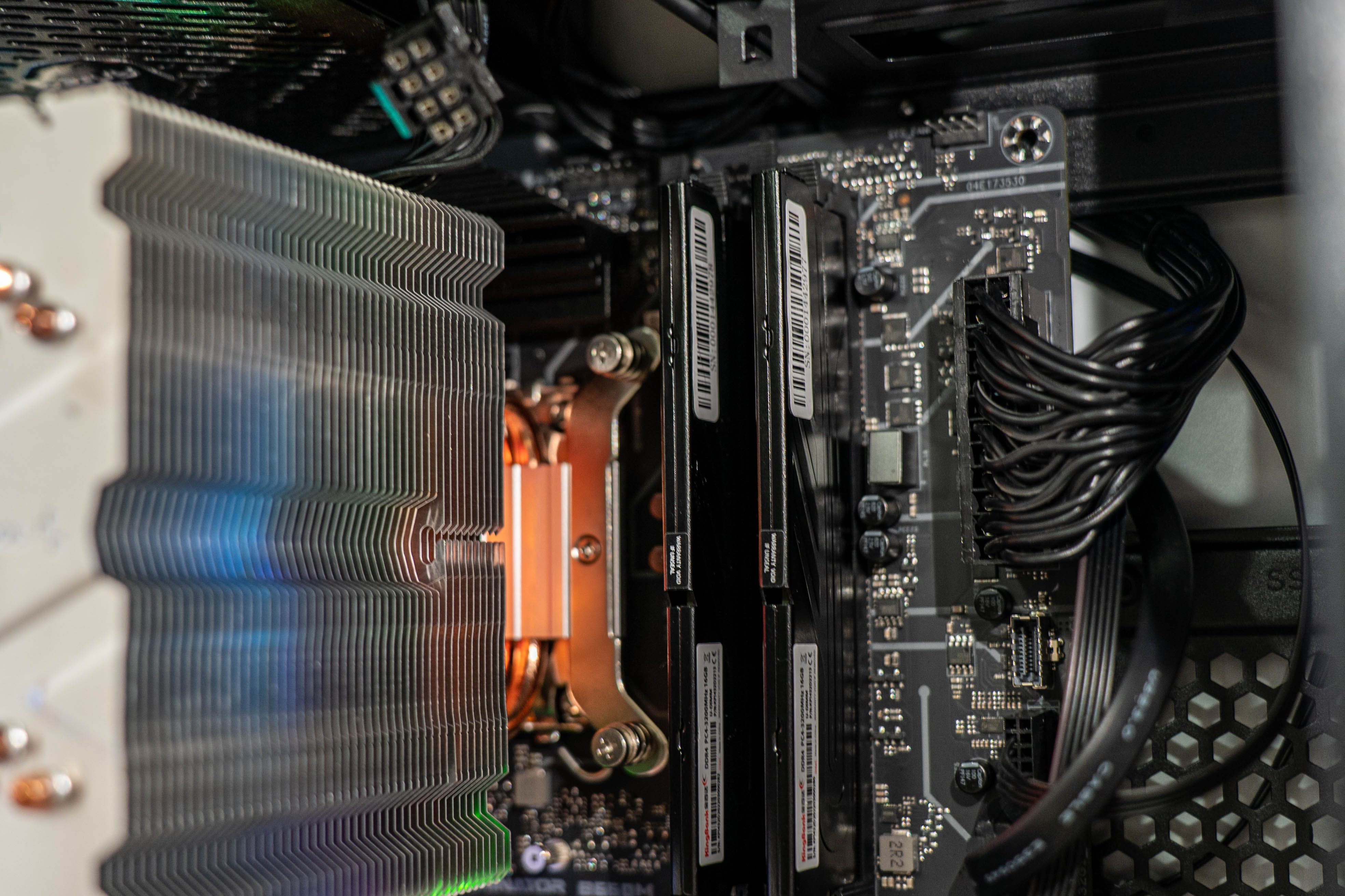 金百达黑爵ddr4内存兼容性好吗,金百达银爵2666战甲内存条