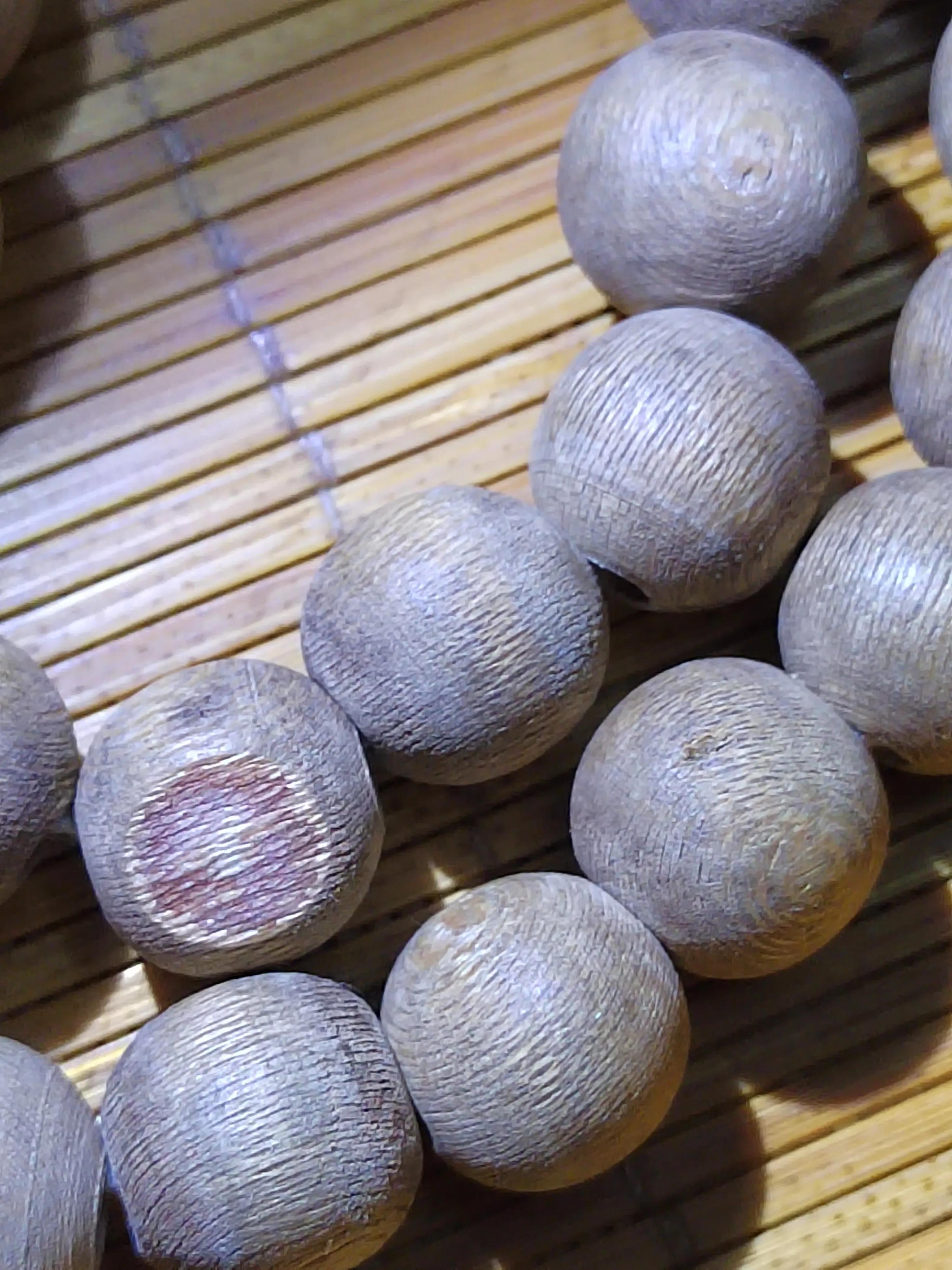 沉香中的白奇楠图片,白奇楠沉香与黑奇楠沉香层次