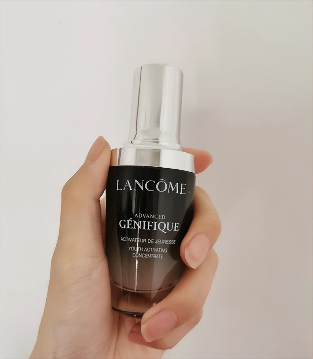 不建议用好几种精华吗,精华真的是越早用越好